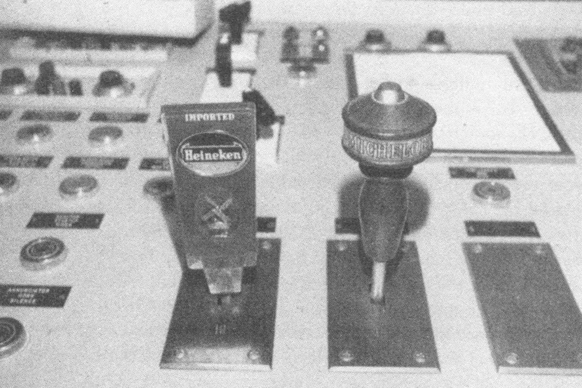 b17 flaps and landing gear controls